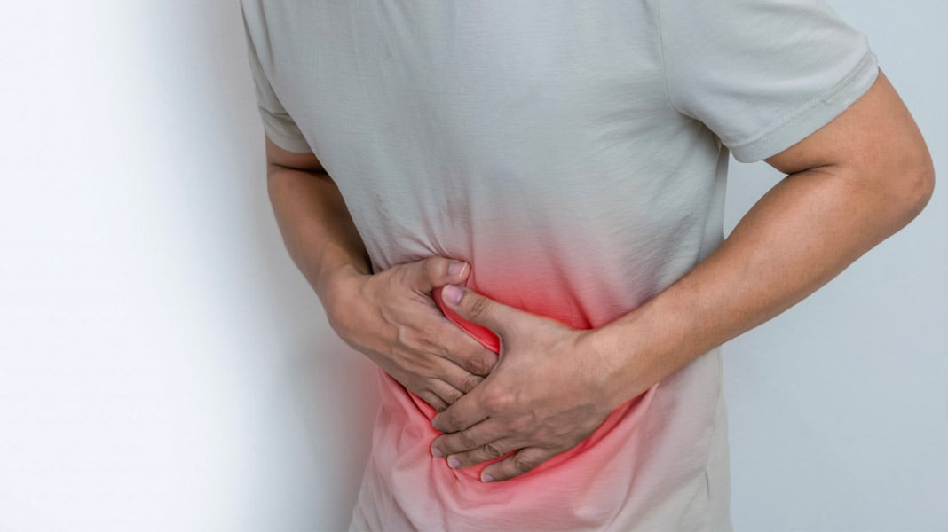 Consultation pour douleur abdominale &agrave; la Clinique Omicron au Qu&eacute;bec